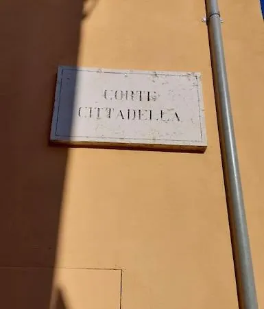 Sui Tetti Di Valeggio -